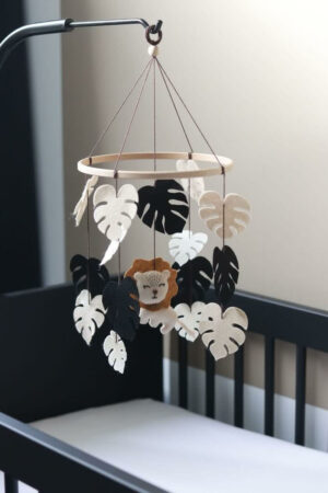 box-bed-mobiel-leeuw